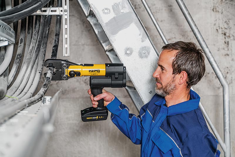 REMS Akku-Press 22V ACC LI BP | 2x Batteries & L-Boxx | 576011