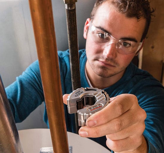 Ridgid 57018 C Style Close Quarters Copper Tubing Cutter 15-22mm - 57018